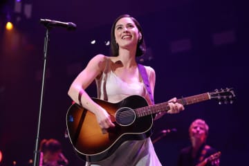グレイシー・エイブラムス、新曲予告にオリヴィア・ロドリゴが反応「最高」