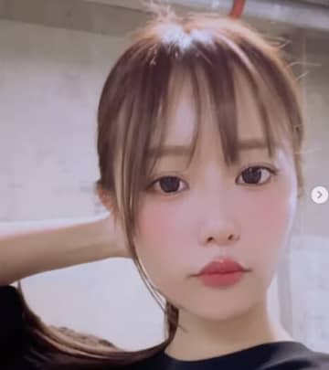 「1番可愛い36歳だろこれもう」井口裕香、グレーのニットショットに絶賛の声　癒やしのオフショットに「この衣装大好き」の声