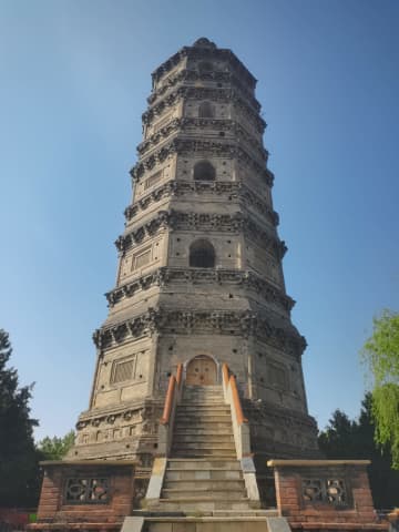 北京市郊外にたたずむ仏塔「昊天塔」　千年の時を刻む