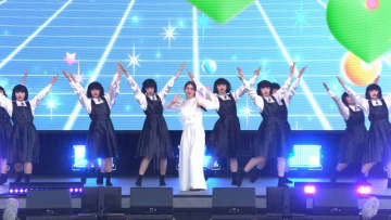 後藤真希×アバンギャルディ“番組限定”の「LOVEマシーン」披露