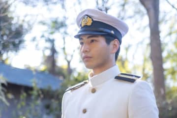 『あんぱん』“嵩”北村匠海、海軍少尉の弟“千尋”中沢元紀と再会　ネットは心配「フラグ」「生きてくれ」