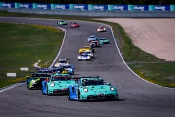 FALKENが『ニュルブルクリンク24時間レース』に参戦