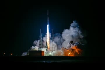 ブルーオリジンの巨大ロケット「ニューグレン」、8月15日以降に2回目の試験飛行へ