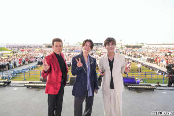 亀梨和也が田原俊彦＆岩田剛典とスペシャルコラボ！　万博会場で「青春アミーゴ」を熱唱!!