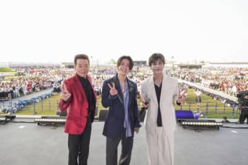 万博会場でタイムスリップ！トシちゃん＆亀ちゃん＆岩ちゃん奇跡の３ショット解禁