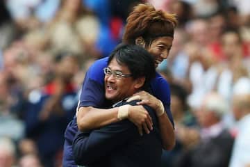歴史的な日本代表ユニ…本田圭佑が嫌がった？　呪縛を解いた「日の丸レッド」のレアモデル
