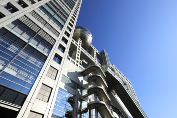 オンラインカジノ利用でレギュラー番組雲隠れ 山本賢太アナは自分の口で視聴者に語るべき