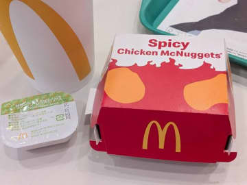 「スパイシーチキンマックナゲット」が今年も登場！じわじわ来る辛さがたまらんウマさ♡