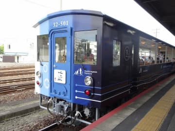 「藍よしのがわトロッコ」が絶景広がる秘境駅「大歩危」へ！ 7月12日に延長運転