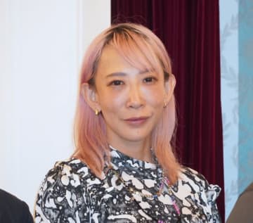 「絵画みたい」蜷川実花が撮ったイギリス庭園の絶景に「息を呑む美しさ」「珍しいポピー」と反響