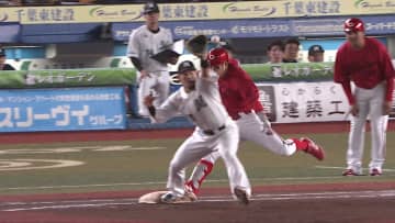 【広島】小園海斗が全力疾走で1塁セーフ　1死1・3塁作り勝ち越し犠飛で大きな1点生む
