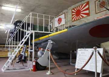 ゼロ戦「掩体壕」を公開　岩国基地内の戦争遺構