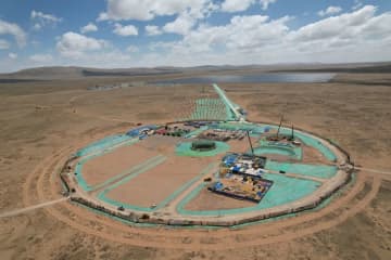 標高4650メートル、チベット初のタワー式太陽熱発電所が着工―中国