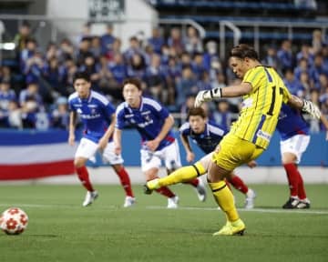 ビッグセーブあり、PKで先制弾も。青森GK廣末陸が攻守に躍動！ マリノスを２－０撃破、「相手より上回れた部分」とは？【天皇杯】