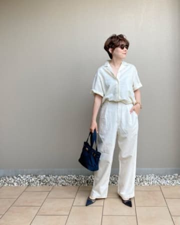 【オープンカラーシャツコーデ7選】大人カジュアルに決まる♪ おしゃれな人の着こなし特集