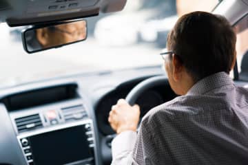 高齢ドライバーの事故が多い『5つの原因』 運転免許の返納も視野に