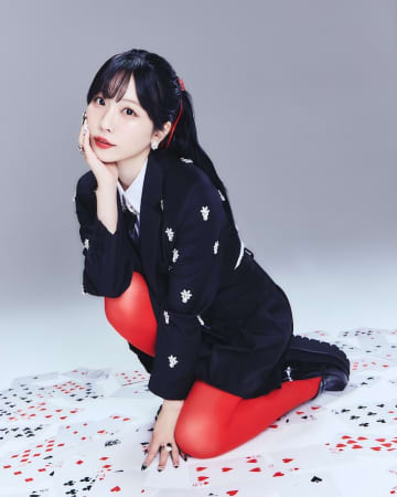 愛美、1stハーフアルバム『A/CODE』発売決定。11月よりワンマンライブツアー開催発表も