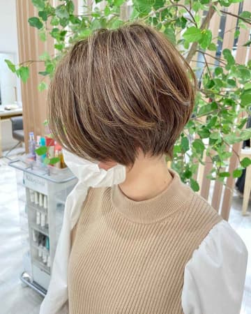 白髪ぼかしも◎ 【40・50代】が即こなれる「ハイライトヘア」