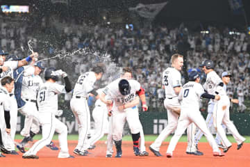 【西武】セ首位・阪神にサヨナラ勝利　殊勲の炭谷銀仁朗「二度とないことだと思っていた」
