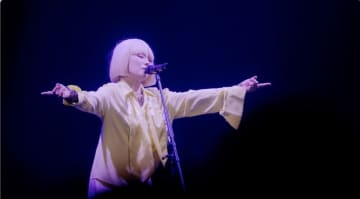 椎名林檎、アリーナツアーより「人間として」ライブ映像を公開
