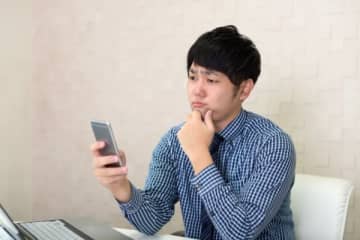 悪口メールを本人に誤爆！「早口で何言ってるかわかんねぇー」　送られた男性が上司に転送、報告した結果