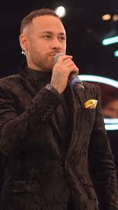 ネイマール、サントス残留は「10段階で7」