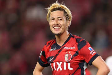 鹿島の鈴木優磨がプロ初のハットトリック達成。取り戻した自信。「本来の姿はあれ」とヘッド２発に胸を張る【天皇杯】