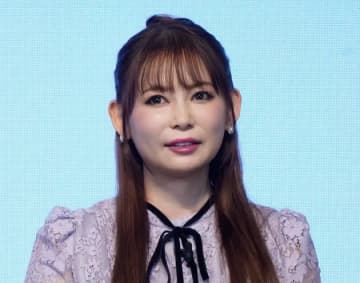 中川翔子、父から祖母に受け継がれ長年使用している「時を超える鏡」公開⇒「お父さんの思いやりを感じる」と反響