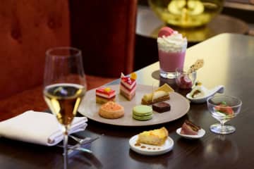 「ピエール・エルメ・パリ」とのコラボアフタヌーンティーが登場！東京のホテルより