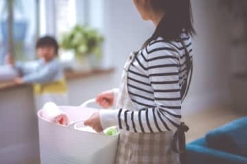 薬物依存の治療より「家族の面倒をみなければ…」育児や家事を優先する女性たち　回復への道のりは険しく