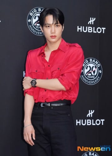 【PHOTO】EXO カイ＆チュ・ヨンウ＆MEOVVら、時計ブランド「HUBLOT」のイベントに出席（動画あり）