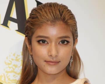農業チャレンジ宣言のローラ　「田植え」写真にツッコミも...フォロー続々「失敗から学べることもある」