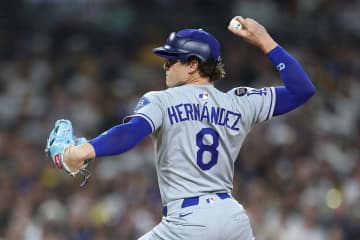 【MLB】「ドジャースから愛される存在」現地記者が語る“お祭り男”キケの魅力　ヘルメットは米殿堂から依頼も　再契約の行方にも注目