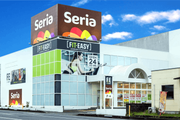 「セリア都城川東店」と併設のフィットネスクラブ「フィットイージー都城店」オープン