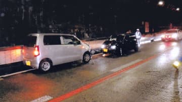 中央道の逆走運転手は99歳　岐阜・中津川、衝突の40代重傷