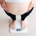 妊娠前の肥満度と妊娠中の体重増加量は産後の母乳栄養継続と関連する　富山大学