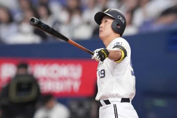 プロ野球で5階席直撃弾→100万円贈呈を宣言　群馬の企業が起こした珍事「工作機械をと思ったのですが…」