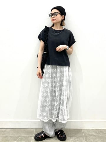 「甘めワンピ」大人はどう着る？【GU】スタッフがお手本♡「大人っぽコーデ」