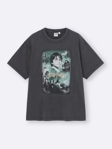 世界的“あの作品”とコラボ【GU】ファン大歓喜！「おしゃれTシャツ」