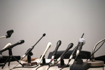 ホリエモン、国民民主・山尾志桜里氏の”公認取り消し”に『背に腹はかえられぬ、か…』と一刀両断…ネットでは”過去の不祥事”が議論に「無所属で一人でもやりきるという姿勢を見せていたら違ったと思う。」「会見までやらせての取消は余計にイメージが悪い」