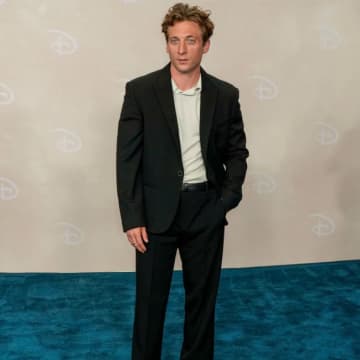 ジェレミー・アレン・ホワイト、ルイ・ヴィトンのアンバサダーに就任