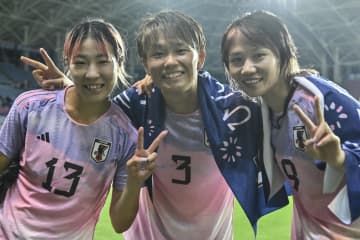 ｢サッカー界のレディー・ガガ｣なでしこ天才MFの“涙の復帰ショット”に大反響！｢おかえりなさい待ってたよ｣｢泣いた分、最後に笑おう!!｣の声