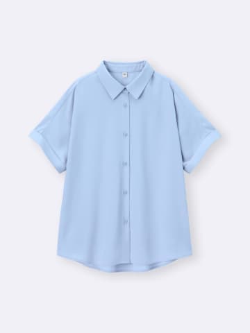 「きちんと見えする服がない」→【GU】へ！ オンオフ使える「990円シャツ」