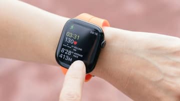 スマートウォッチ市場の低迷続く！アップルの新モデル不足が販売減少の原因？
