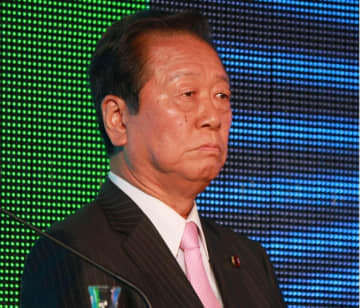 「やってるふりのくだらないバラマキ」　小沢一郎氏、与党の現金給付案を痛烈批判
