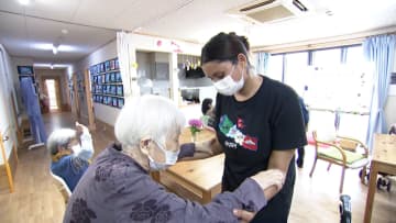 高齢者の生活支える介護福祉士“国家試験不合格”でもOKの特例　「質が落ちたら本末転倒」不安の声も「試験も重要だが現場では人柄と人間力が大切」