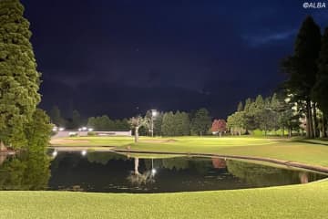600台のLEDで夜間でも普段通りプレーできる!?　アコーディア・ゴルフが始めた「Night Golf」に潜入してみた