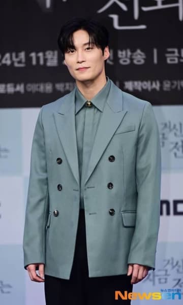 「スノードロップ」出演ホ・ナムジュン、非公式ファンイベントへのサプライズ訪問が議論に…事務所が謝罪