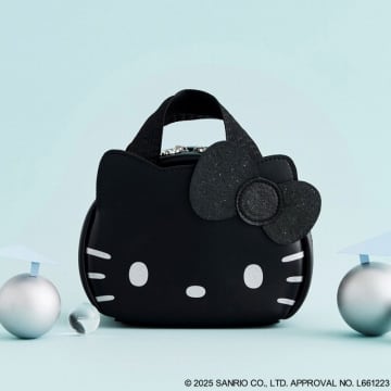 ズボラに優しい「ハローキティ」コスメポーチ。ガバッと開いて見やすく時短に