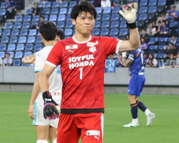 ２戦連続ジャイキリならずも、好守連発で奮闘。浦和内定GK佐藤瑠星は日々精進「筑波大で頑張る姿を見せ続けることで、必ずレッズに貢献できる時が来る」